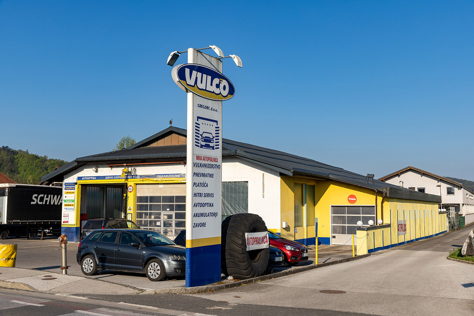 Avtoservis, vulkanizerstvo in avtopralnica Gregorc Mengeš
